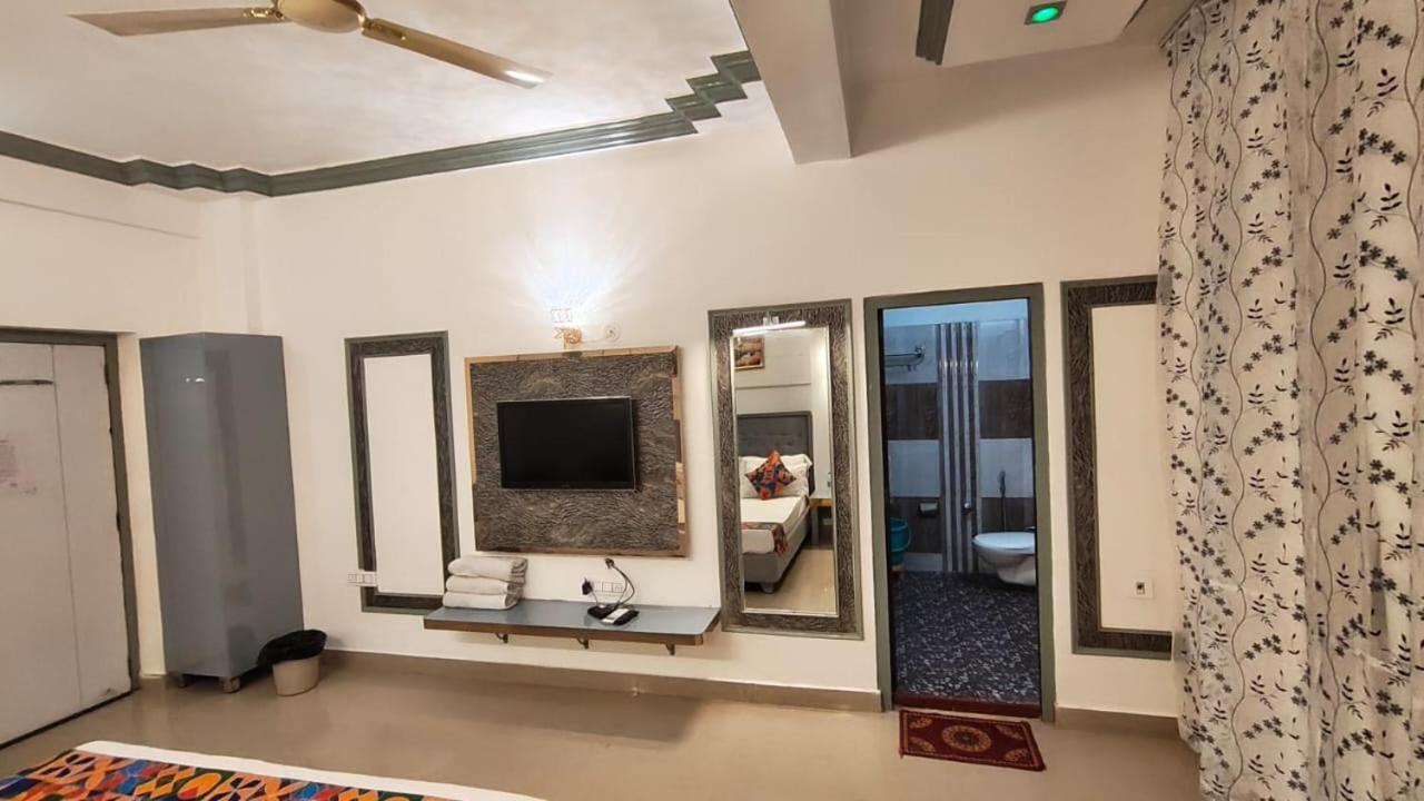Hotel Omni Plaza Jodhpur  Exterior photo